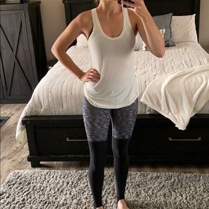 Lululemon wunder under leggings with foot strap